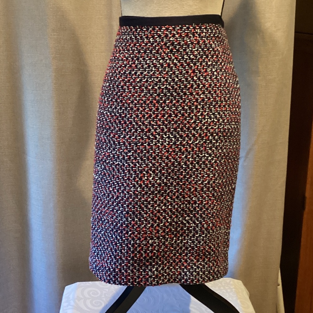 Talbots Navy, Red and White pencil skirt, size 10.